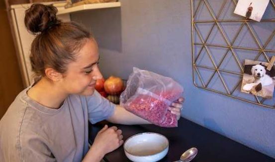 Організація кухонного зберігання: зони, контейнери й маркування